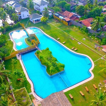Amaluna Resorts Negombo Esterno foto