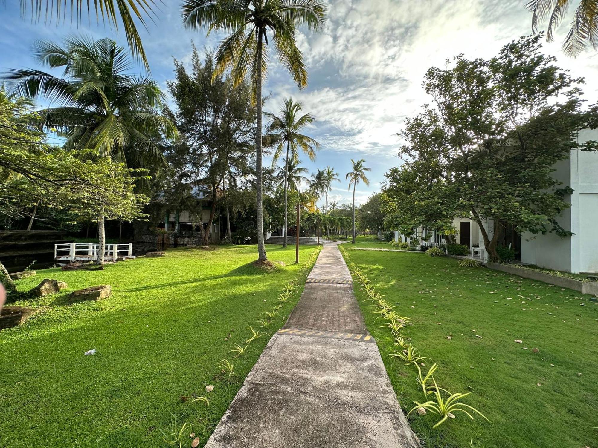 Amaluna Resorts Negombo Esterno foto