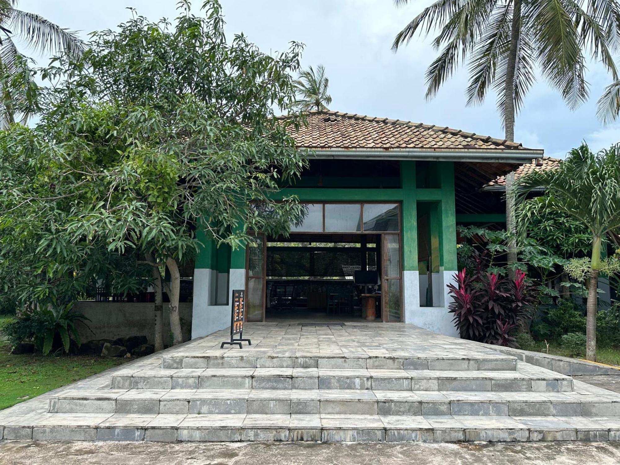Amaluna Resorts Negombo Esterno foto