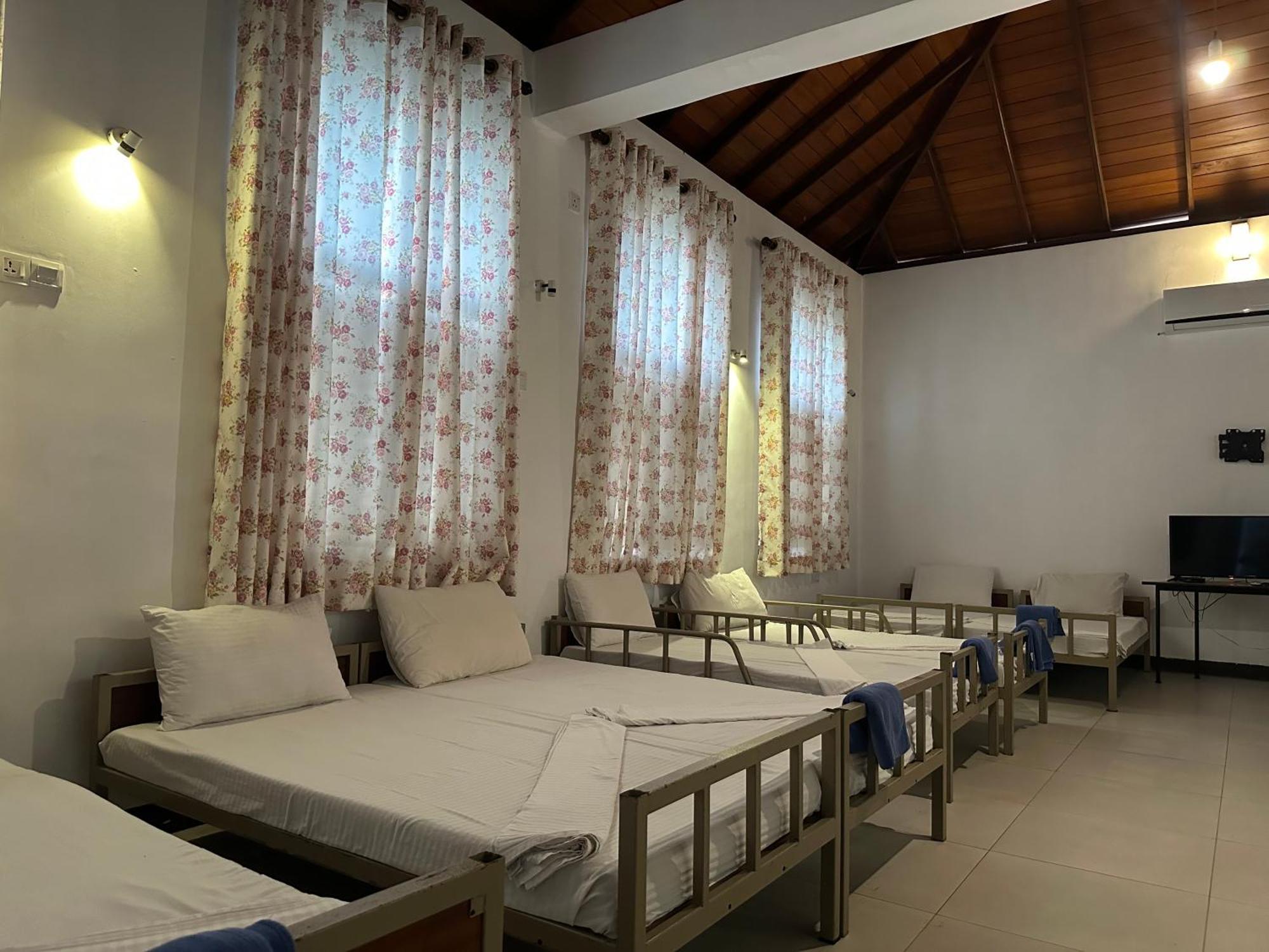 Amaluna Resorts Negombo Esterno foto