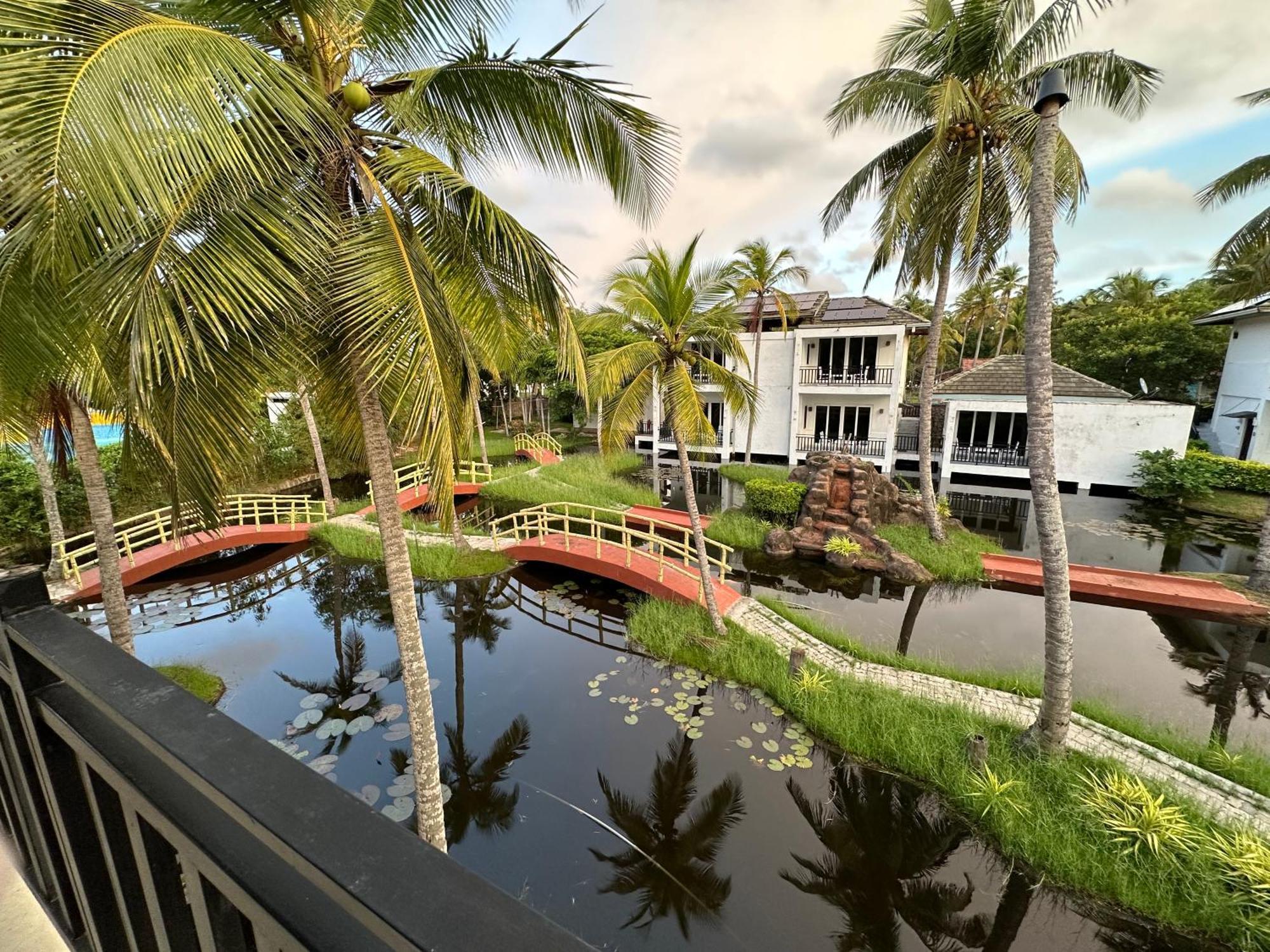 Amaluna Resorts Negombo Esterno foto